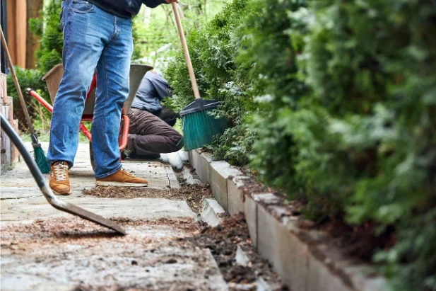 seasonal yard cleanup services in the triad